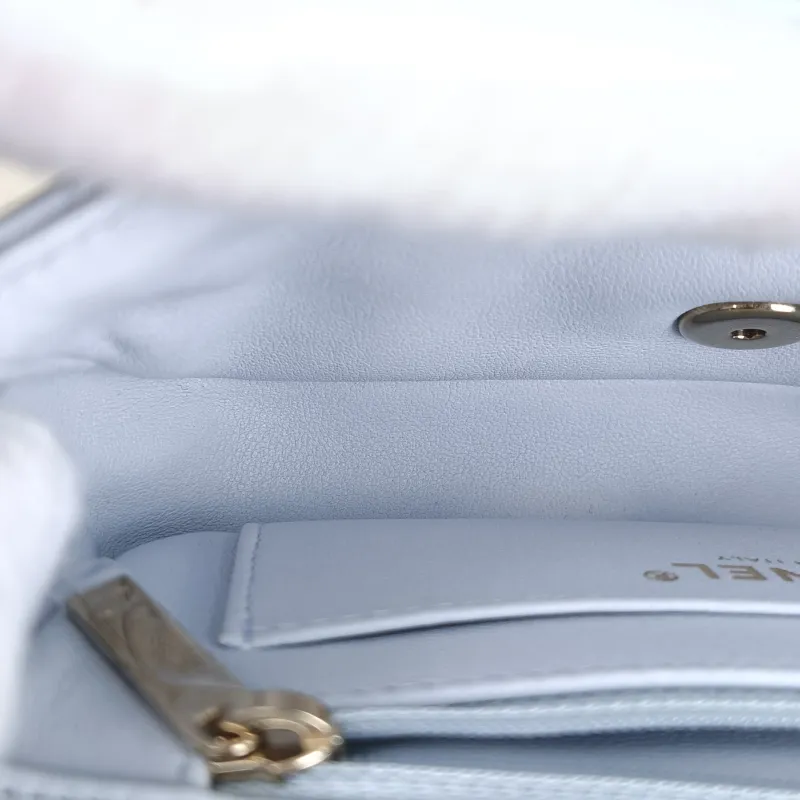 Chanel Crossbody Bag Classic Flap Large Mini CF Mini Collection Crossbody Bag Lambskinmini18 × 5 × 12 cm — detail view 7 of 15