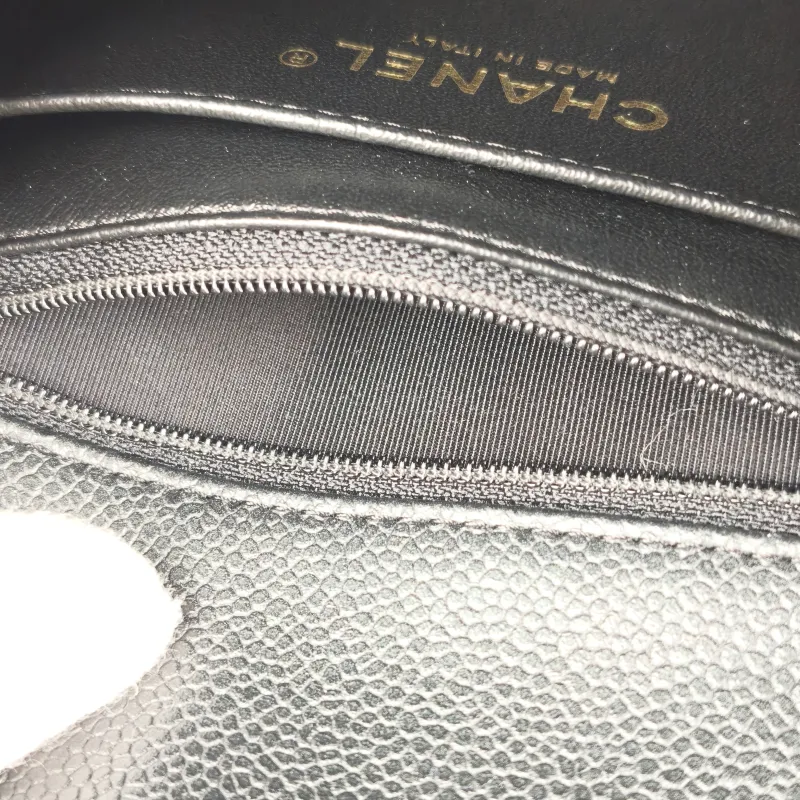 Chanel Crossbody Bag Classic Flap Mini CF Mini Black Grained Calfskin17 × 8 × 13.5 cm — detail view 6 of 14