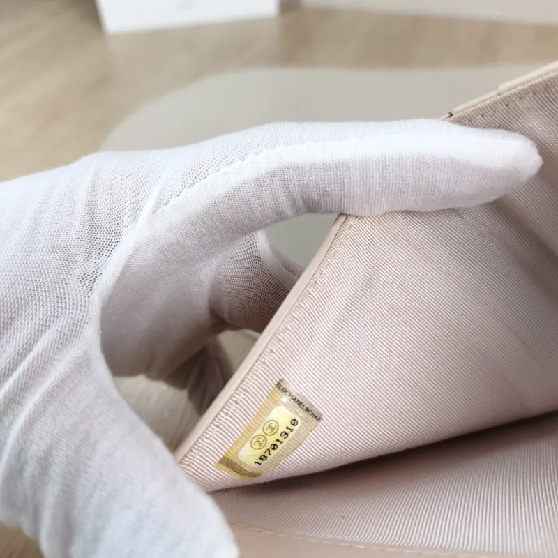 Chanel Wallet Wallet Pink Grained Calfskin One Size9.5 × 2 × 13 cm — detail view 6 of 12