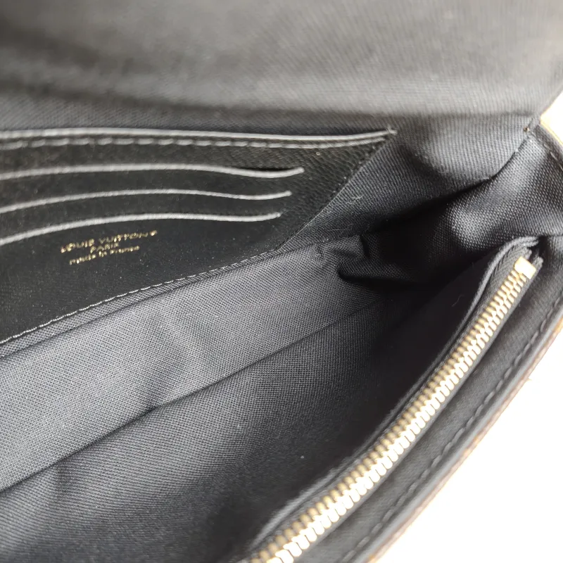 Louis Vuitton Crossbody Bag IVY Monogram PVC Small 23.5 × 4.3 × 12 cm — detail view 9 of 12