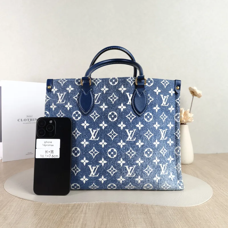Louis Vuitton Shoulder Bag Onthego Medium Blue Medium 31 × 14 × 24 cm — cover view 5 of 6