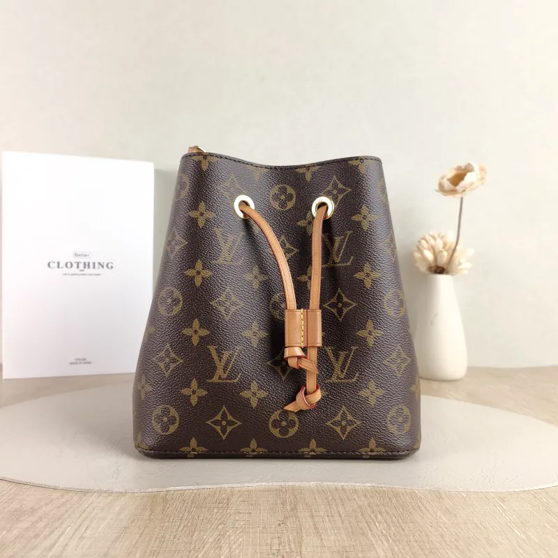 Louis Vuitton Crossbody Bag NÉONOÉ Bucket Bag BB Monogram PVC BB 20 × 13 × 20 cm