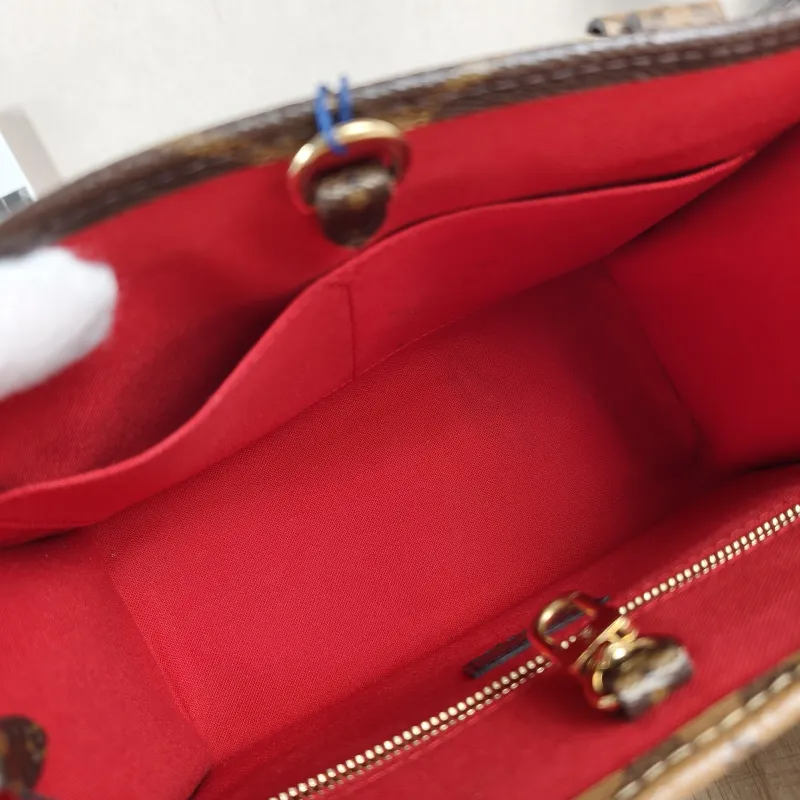 Louis Vuitton Shoulder Bag Onthego Monogram PVC Small25 × 11.5 × 19 cm — detail view 2 of 12