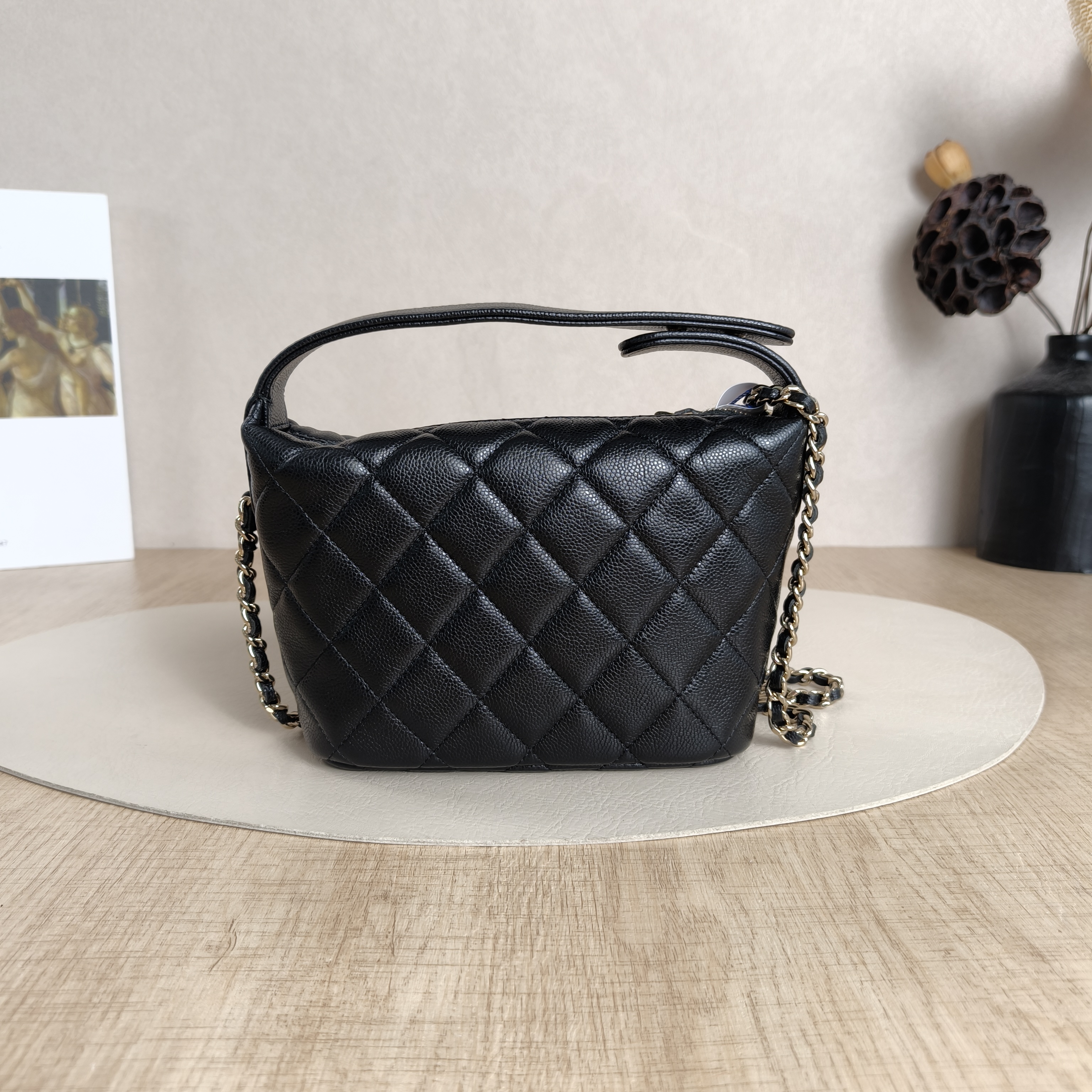 Chanel Crossbody Bag25c Vanity Case Bag Black Grained Calfskin21.5 × 7.5 × 19 cm — cover view 3 of 5