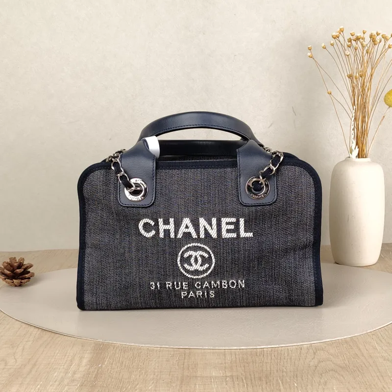 Chanel Crossbody Bag Navy Canvas One Size27 × 12 × 16 cm