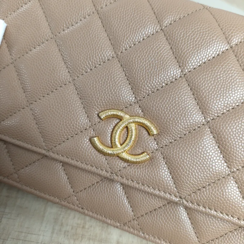 Chanel Crossbody Bag Edition cf woc Taupe Calfskin19.2 × 3.5 × 12.3 cm — detail view 6 of 13