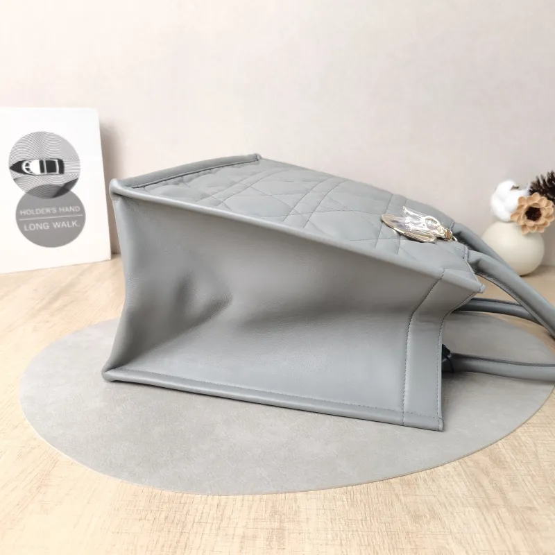 DIOR Top Handle Bag Book Tote Green Calfskin Medium 36 × 16.5 × 27.5 cm — detail view 4 of 13