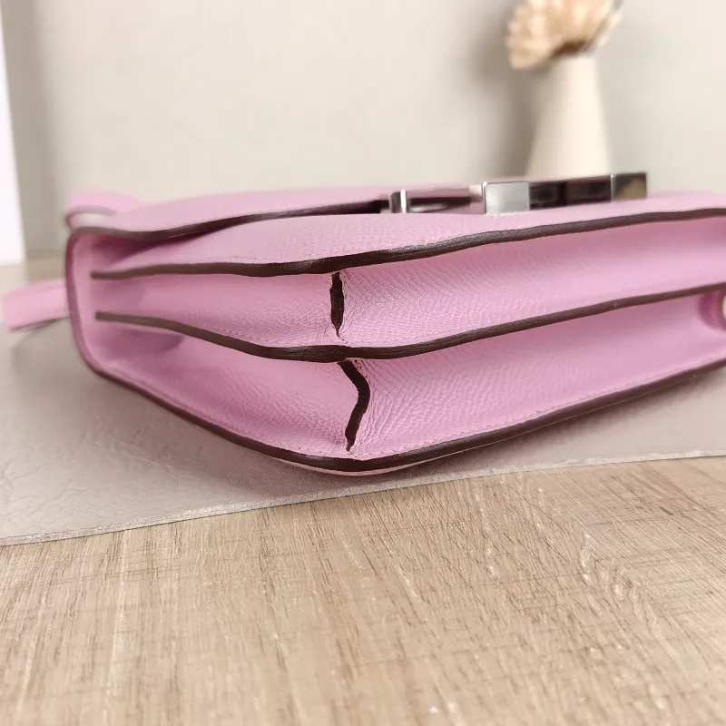 Hermès Crossbody Bag Constance 19 Silver-Tone Hardware X9 Epsom Calfskin Mini 18 × 4 × 15 cm k — detail view 6 of 11