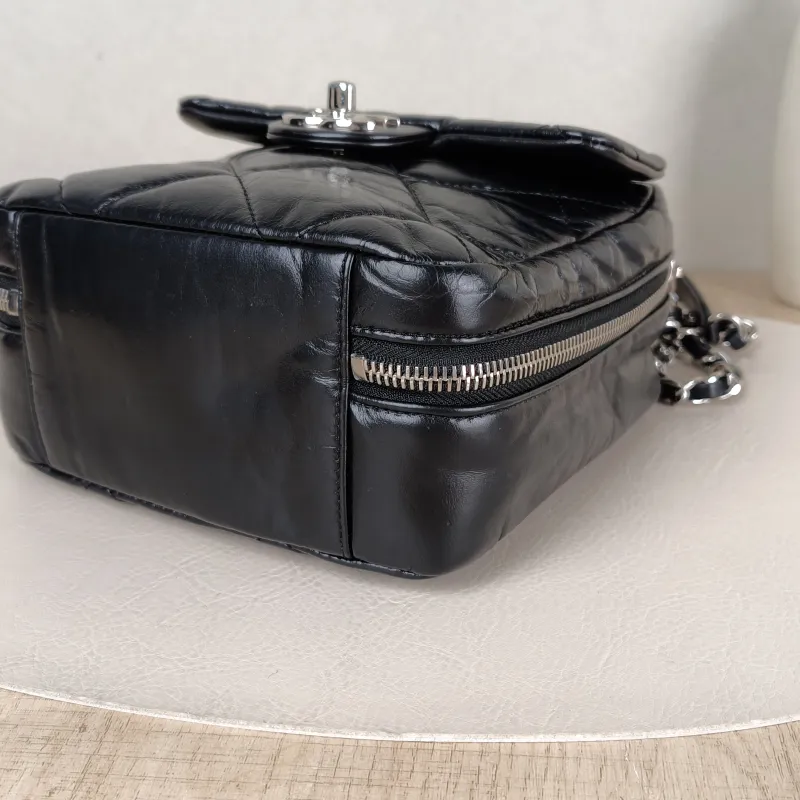 Chanel Crossbody Bag Crossbody Bag Black Waxed Leather One Size17 × 8 × 18 cm — detail view 9 of 17
