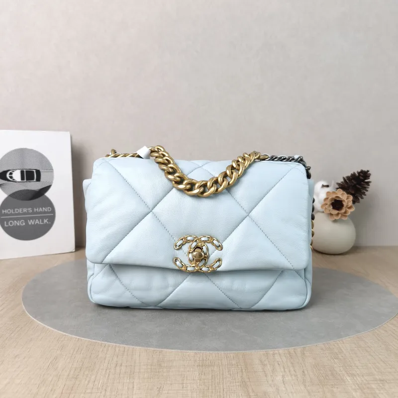 Chanel Crossbody Bag19Bag Blue SL ambskin Small26 × 9 × 16 cm
