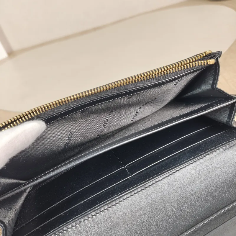 BURBERRY Wallet Wallet Black Calfskin One Size 19 × 2 × 10 cm — detail view 1 of 11