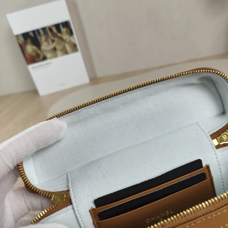 Chanel Crossbody Bag coco-beach Collection lp Blue One Size 19.5 × 5 × 17 cm — detail view 9 of 14