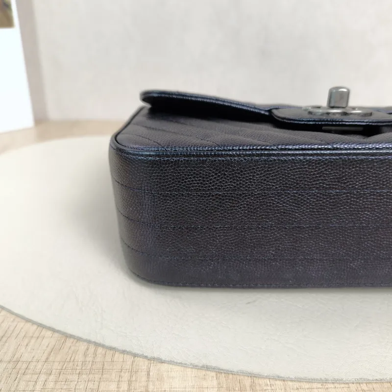 Chanel Crossbody Bag Classic Flap Large Mini CF Mini Black V Grained Calfskin mini20 × 6 × 12 cm — detail view 4 of 14