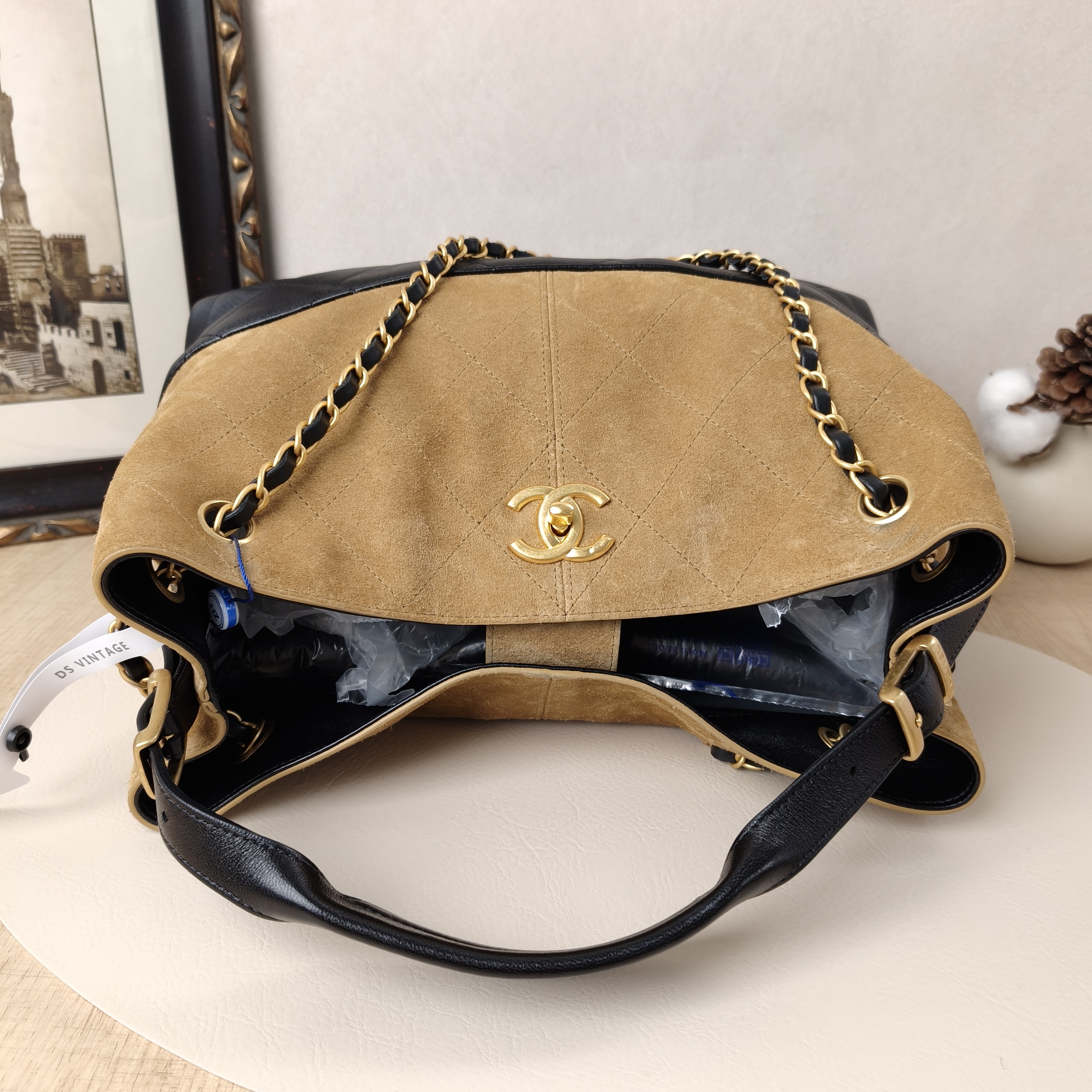 Chanel Top Handle Bag25a Suede Top Handle Bag Black Suede Small36 × 14 × 24 cm — cover view 9 of 10