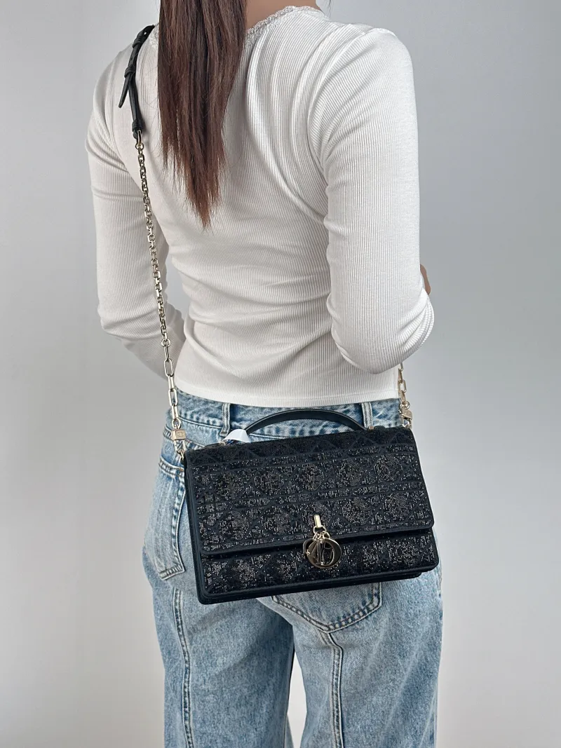 DIOR Shoulder Bag My Chain Bag Black 24 × 6.5 × 15 cm — on-model view 3 of 3