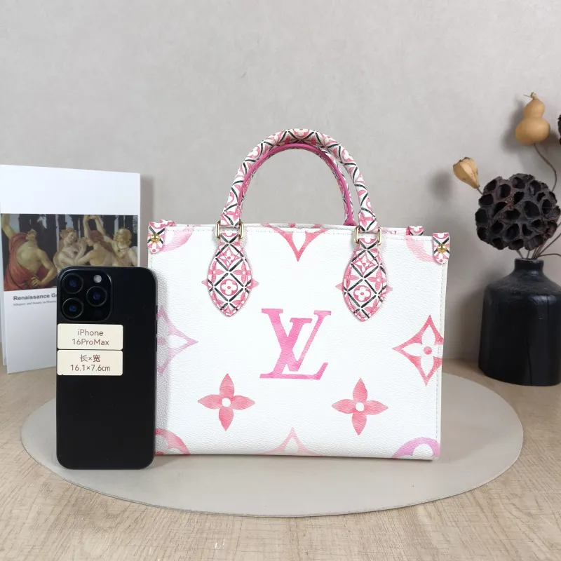 Louis Vuitton Shoulder Bag Onthego Collection PVC Small25 × 11.5 × 19 cm — cover view 4 of 5