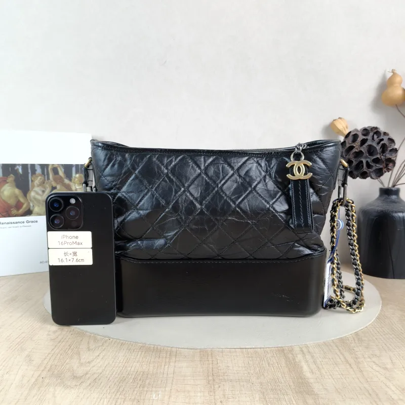 Chanel Crossbody Bag Gabrielle Gabrielle Bag Black CC alfskin Large28 × 10 × 23 cm — cover view 4 of 5