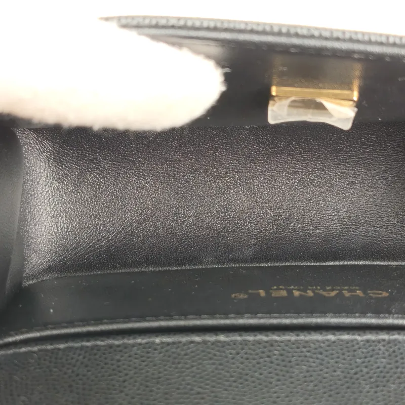 Chanel Crossbody Bag Le Boy​Black Grained Calfskin20.5 × 8.5 × 12 cm — detail view 10 of 15