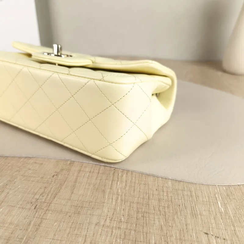 Chanel Crossbody Bag Classic Flap Large Mini CF Mini Yellow Lambskin mini 20 × 6 × 12 cm — detail view 8 of 13