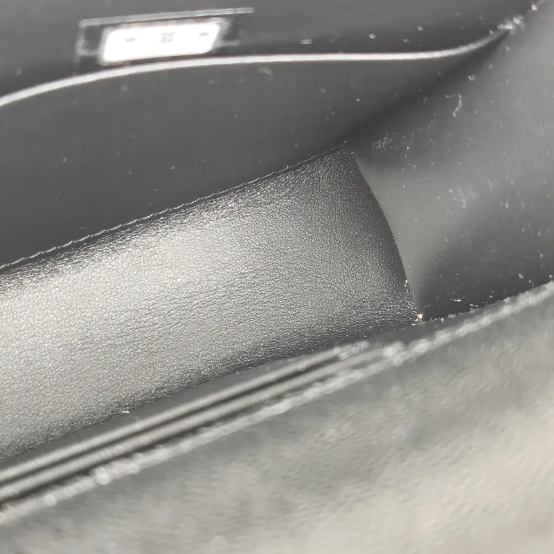 Chanel Crossbody Bag kelly Black Grained Calfskin One Size18 × 4.5 × 10 cm — detail view 1 of 15