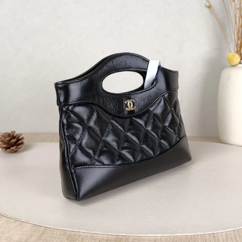 Chanel Shoulder Bag31Bag Black Waxed Leather Calfskinnano20.5 × 3.5 × 17 cm — cover view 3 of 5