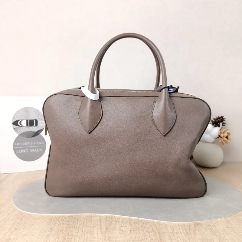 FERRAGAMO Shoulder Bag Top Handle Shoulder Crossbody Bag Brown Calfskin One Size34 × 10 × 23 cm — cover view 4 of 5