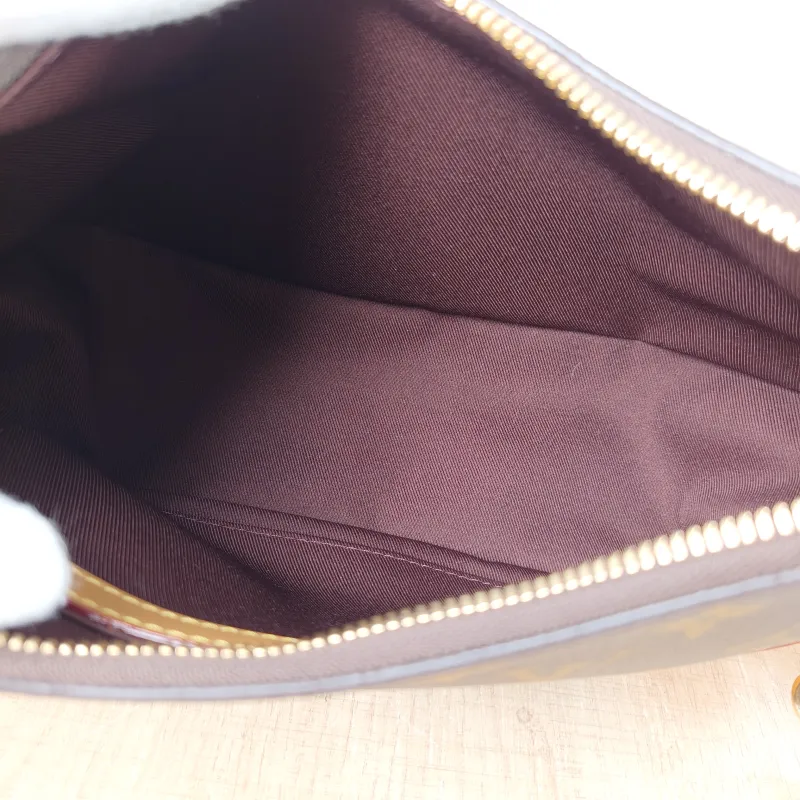 Louis Vuitton Crossbody Bag Boulogne PVC Small 26 × 9.5 × 16 cm — detail view 6 of 12