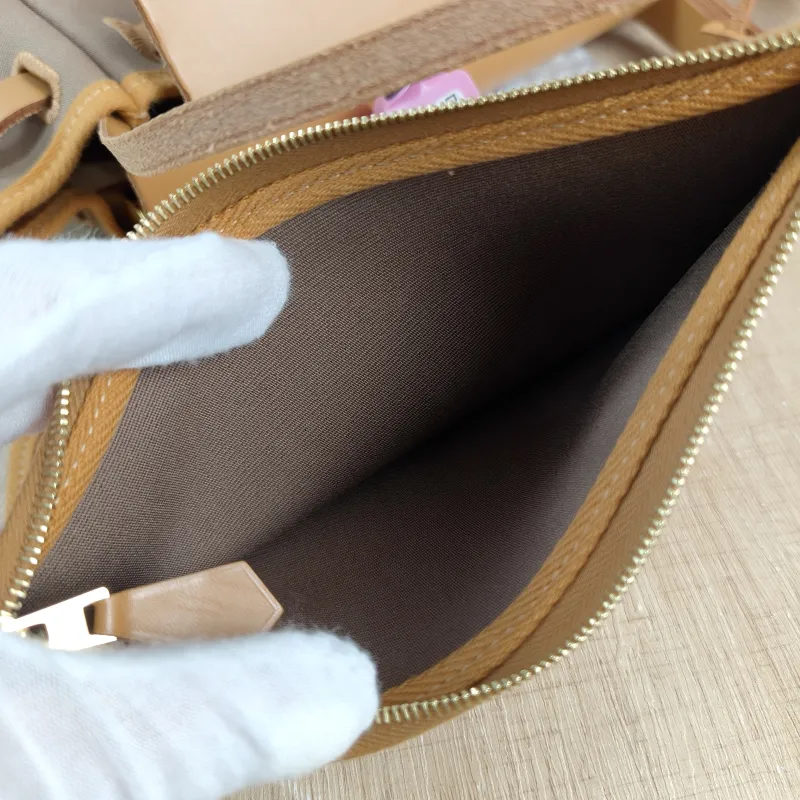 Hermès Crossbody Bag Herbag 31 Calfskin，Canvas Medium 30.5 × 11 × 25.5 cm B — detail view 5 of 13