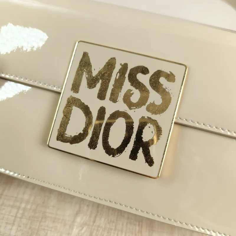 DIOR Shoulder Bag Shoulder Bag Patent Leather One Size 22 × 5 × 11.5 cm — detail view 2 of 13