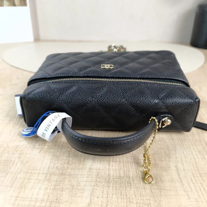 Chanel Crossbody Baglp Box Bag Top Handle Crossbody Bag Black Grained Calfskin One Size19.5 × 5 × 17 cm — detail view 15 of 15