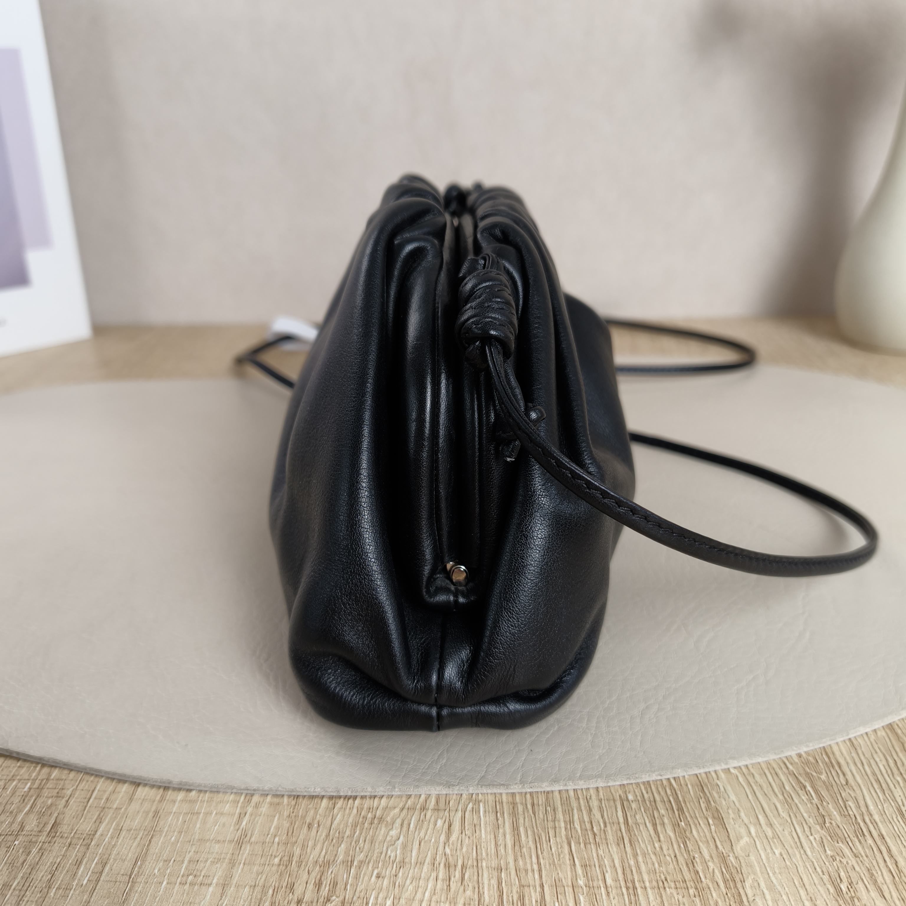 Bottega Veneta Clutch The Pouch Clutch Black Calfskinmini22 × 5 × 13 cm — cover view 2 of 10