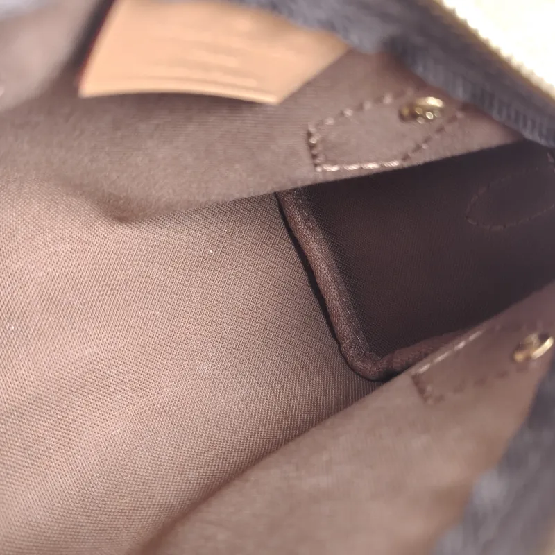 Louis Vuitton Crossbody Bag Speedy Nano Shoulder Strap PVC nano 16 × 7.5 × 10 cm — detail view 3 of 10