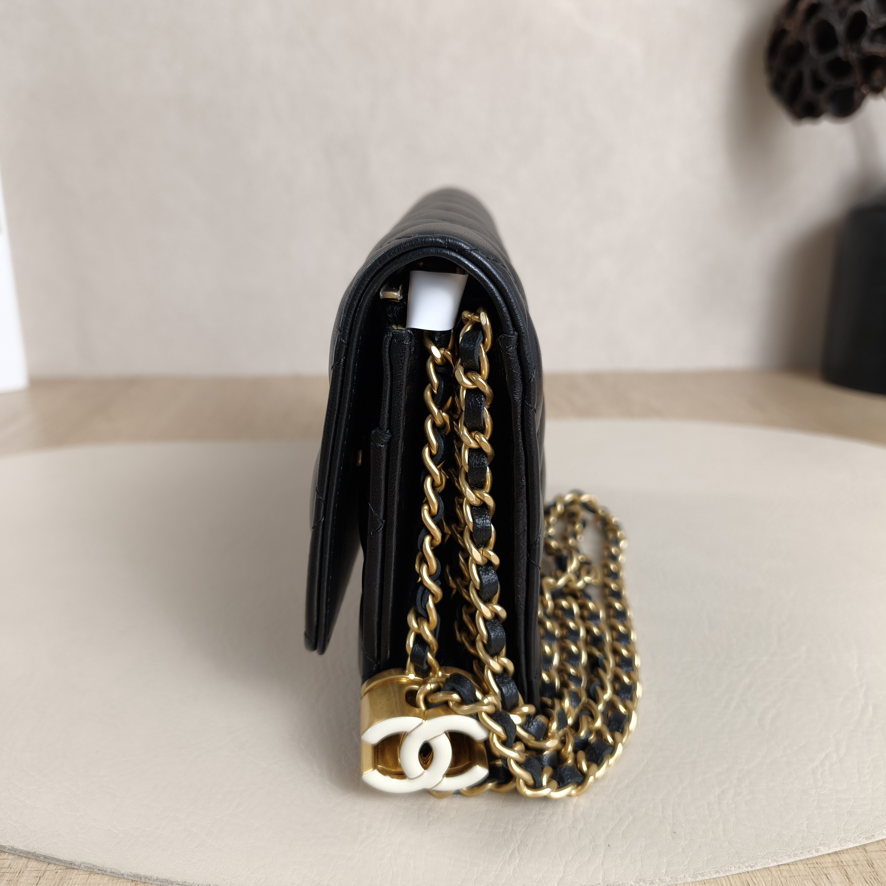 Chanel Crossbody Bag Edition cf woc Black Lambskin 19.2 × 3.5 × 12.3 cm — cover view 8 of 12