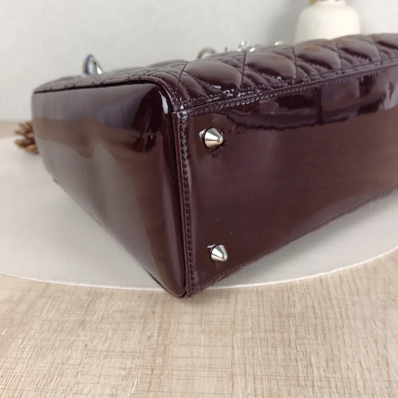 DIOR Top Handle Bag Lady Lady Dior Bag Red Patent Leather Medium24 × 12 × 21 cm — detail view 10 of 13