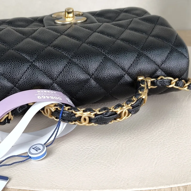 Chanel Crossbody Bag25b mini Black Grained Calfskin One Size20 × 6 × 12 cm — detail view 2 of 14