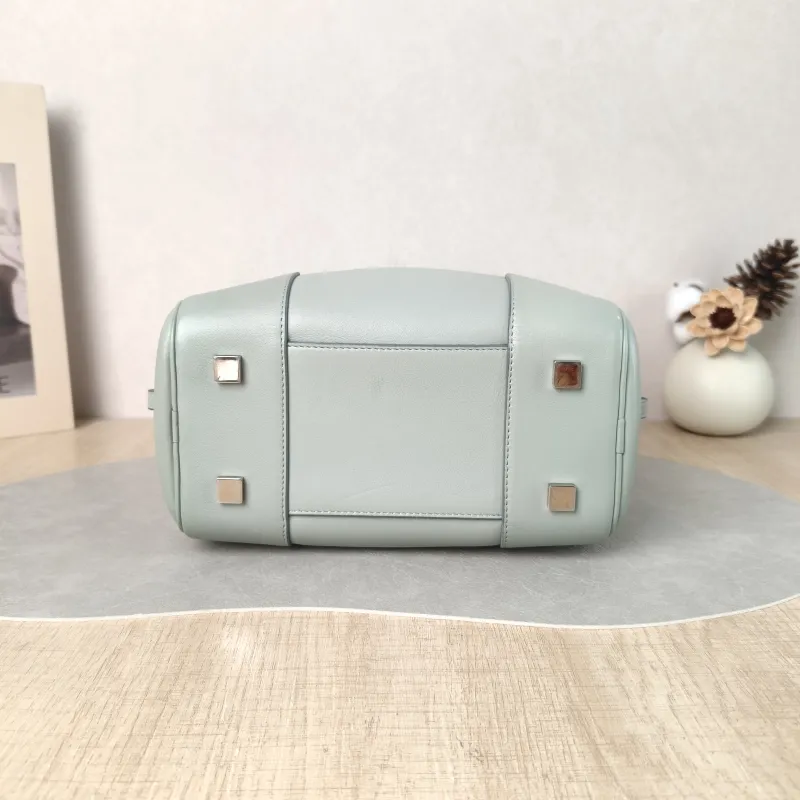LOEWE Crossbody Bag amazona 19 Grey Calfskin Small 20.5 × 11.5 × 18 cm — cover view 4 of 5