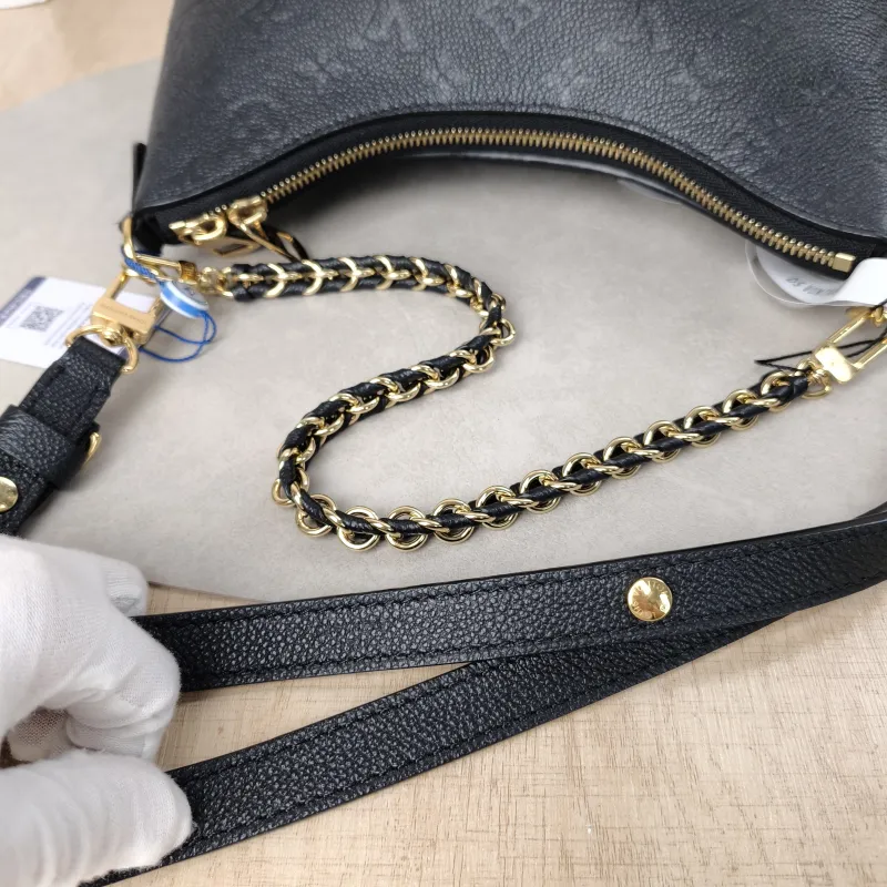Louis Vuitton Crossbody Bag Boulogne Black Empreinte Embossed Calfskin Small26 × 9.5 × 16 cm — detail view 12 of 15
