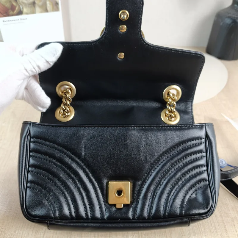 GUCCI Crossbody Bag GG Marmont Small Marmont 22 Black CC alfskin Small 22 × 6 × 13 cm — detail view 4 of 13