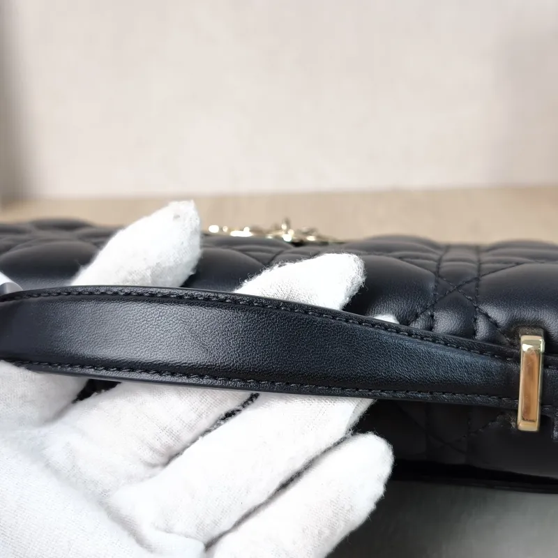DIOR Crossbody Bag My Chain Bag Black Lambskin One Size 24 × 6.5 × 15 cm — detail view 4 of 14