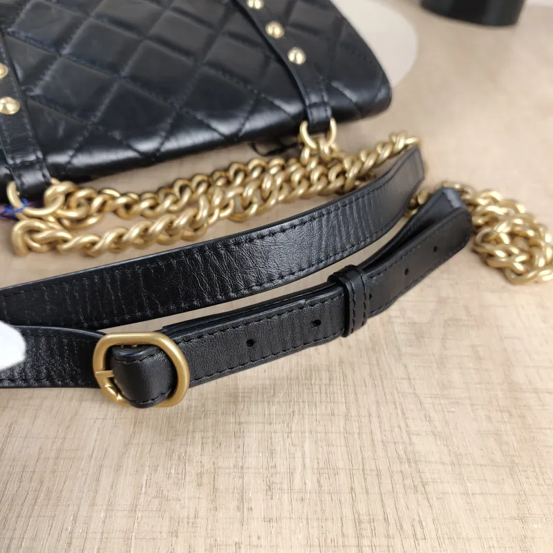 Chanel Crossbody Bag Messenger Bag Black Calfskin One Size 24.5 × 8 × 16.5 cm — detail view 9 of 13