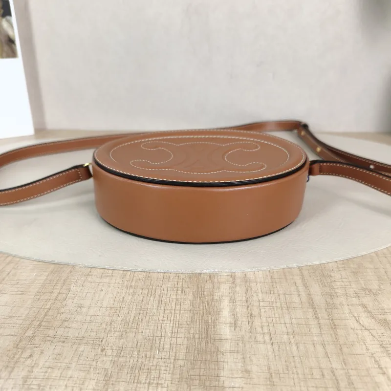 CELINE Crossbody Bag Cuir Triomphe Brown Calfskin Small 16 × 4 × 12.5 cm — cover view 6 of 6