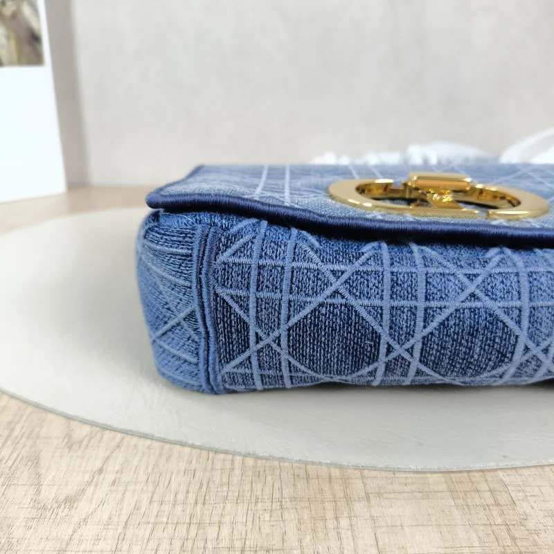 DIOR Crossbody Bag Caro Chain Bag Blue Small 20 × 7 × 13.5 cm — detail view 4 of 14