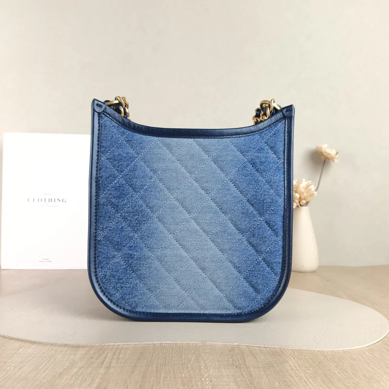 Chanel Crossbody Bag Hobo Blue One Size 22 × 6 × 24 cm — cover view 4 of 5