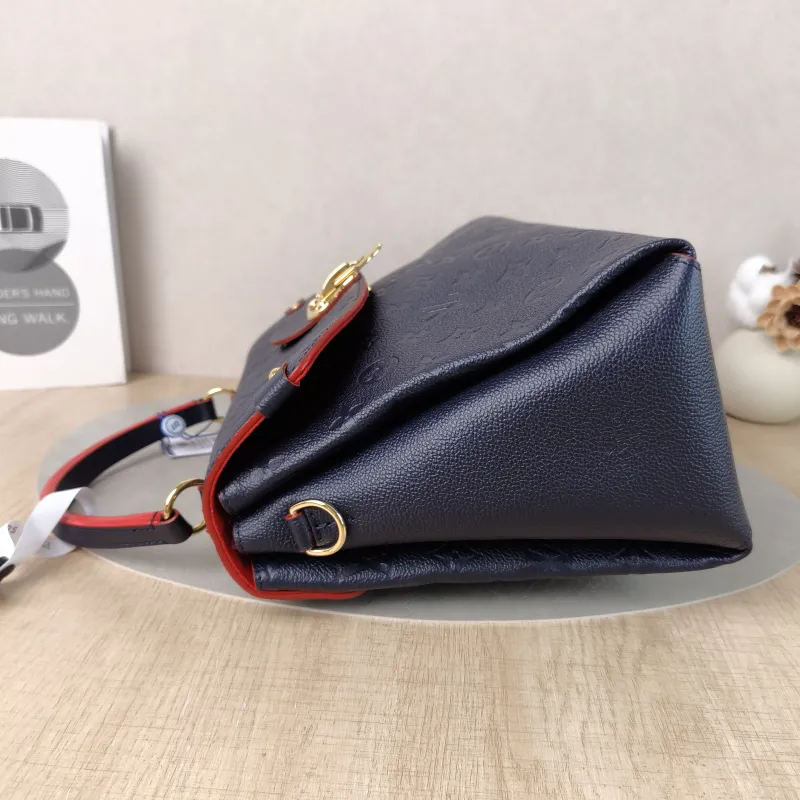 Louis Vuitton Crossbody Bag Georges Blue Calfskin Medium34 × 15 × 22 cm — detail view 4 of 15