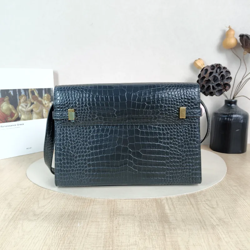 SAINT LAURENT Shoulder Bag MANHATTAN Green Calfskin Medium 29 × 7.5 × 20 cm — cover view 2 of 6