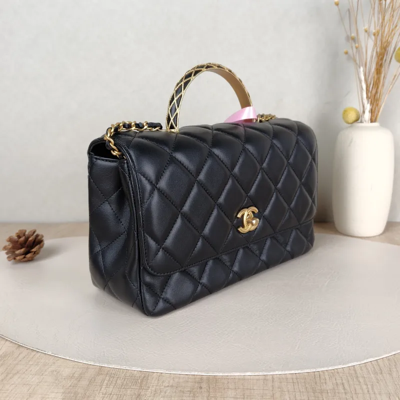 Chanel Crossbody Bag Black Lambskin One Size25 × 9 × 14.5 cm — cover view 2 of 5