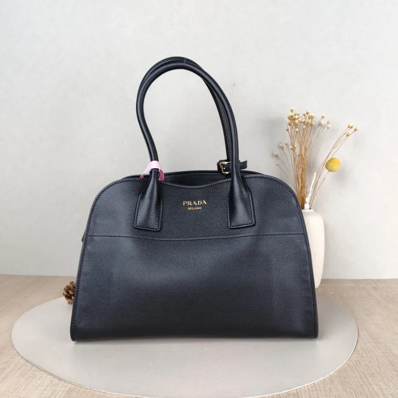 PRADA Tote Bag Black Calfskin One Size 32 × 15 × 22 cm
