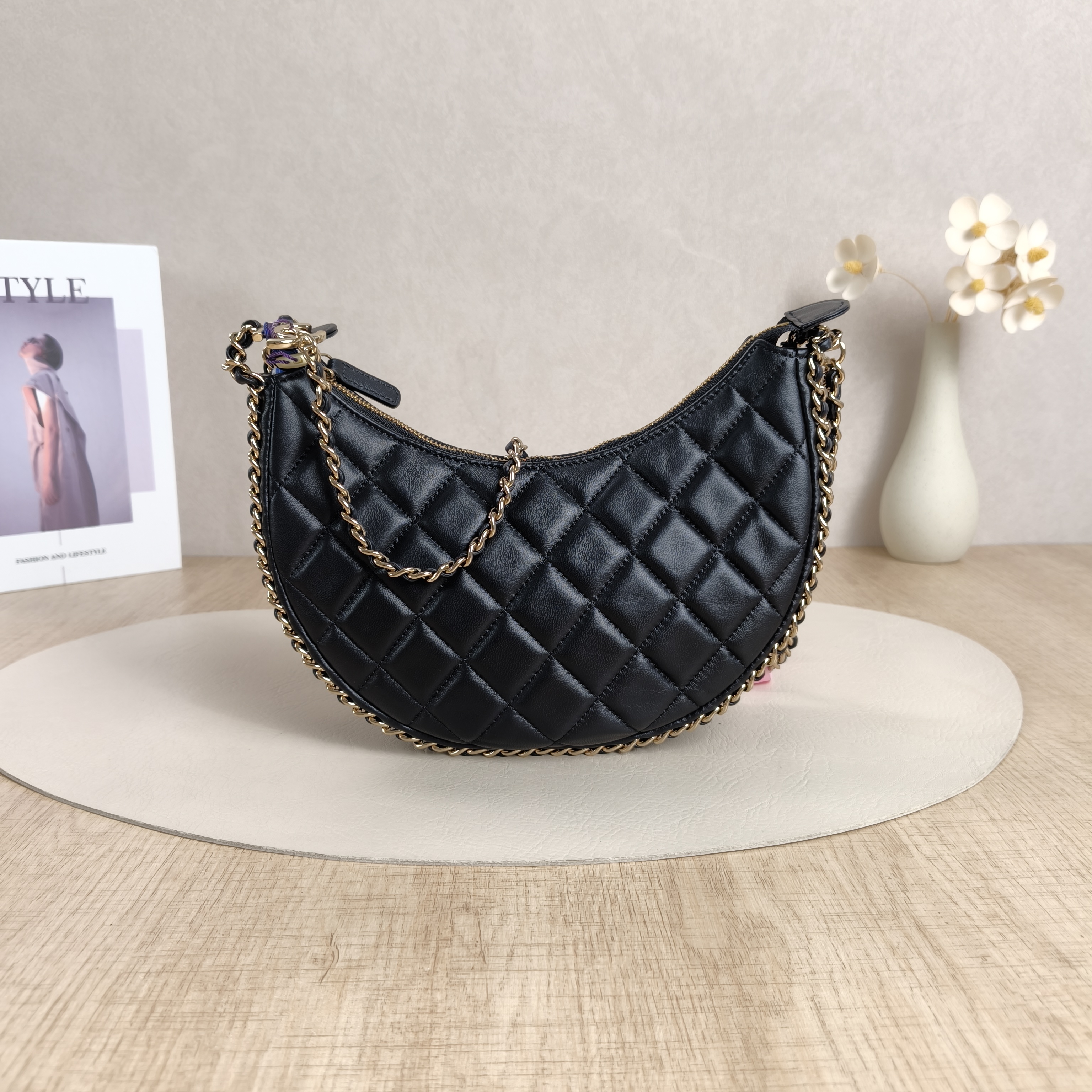 Chanel Shoulder Bag23p Black Lambskin Small20 × 6 × 15 cm
