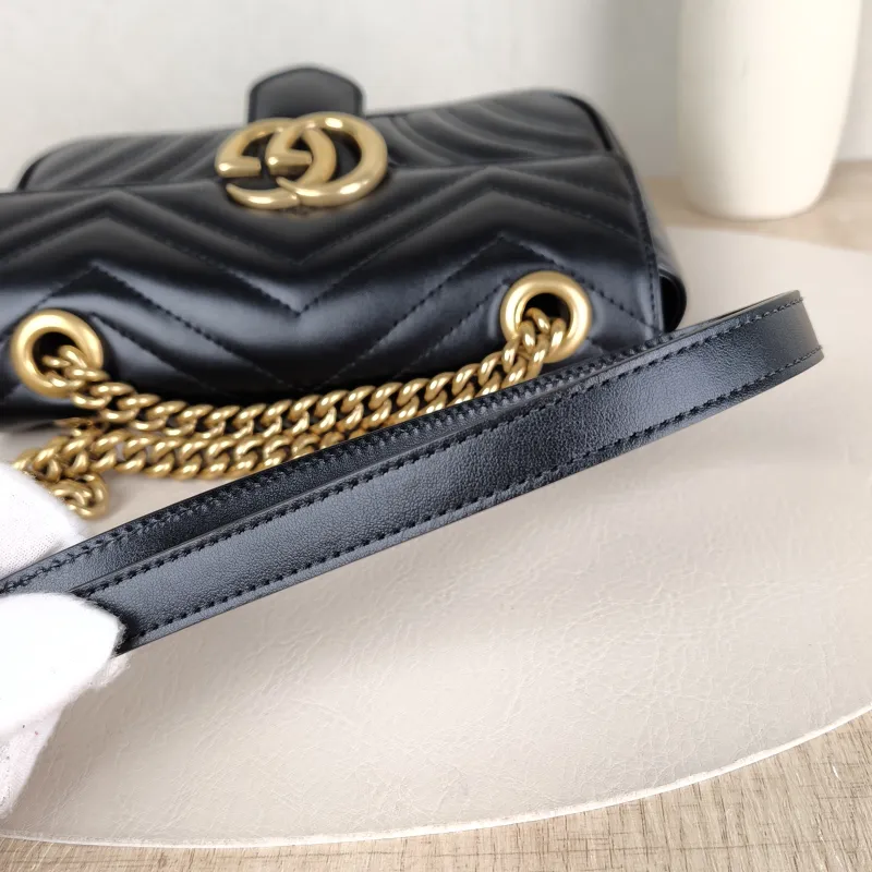 GUCCI Crossbody Bag GG Marmont Small Marmont 22 Black CC alfskin Small 22 × 6 × 13 cm — detail view 10 of 13