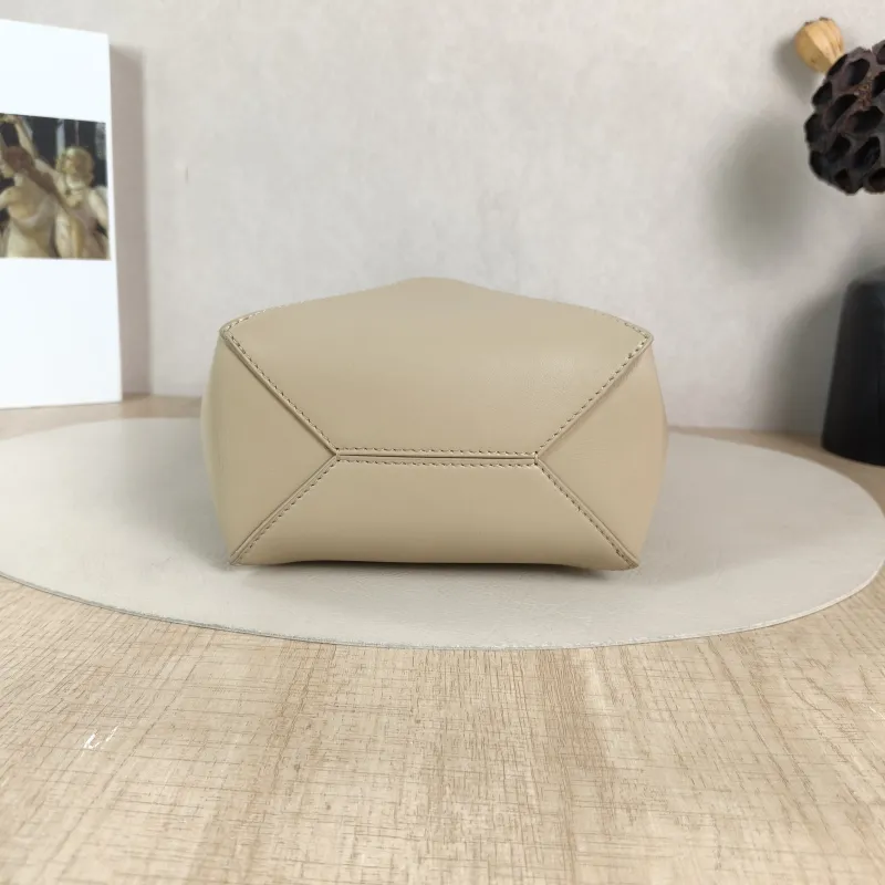 LOEWE Crossbody Bag Puzzle Fold Shopping Tote Taupe · White Calfskinmini16.5 × 9.5 × 20 cm — cover view 3 of 6